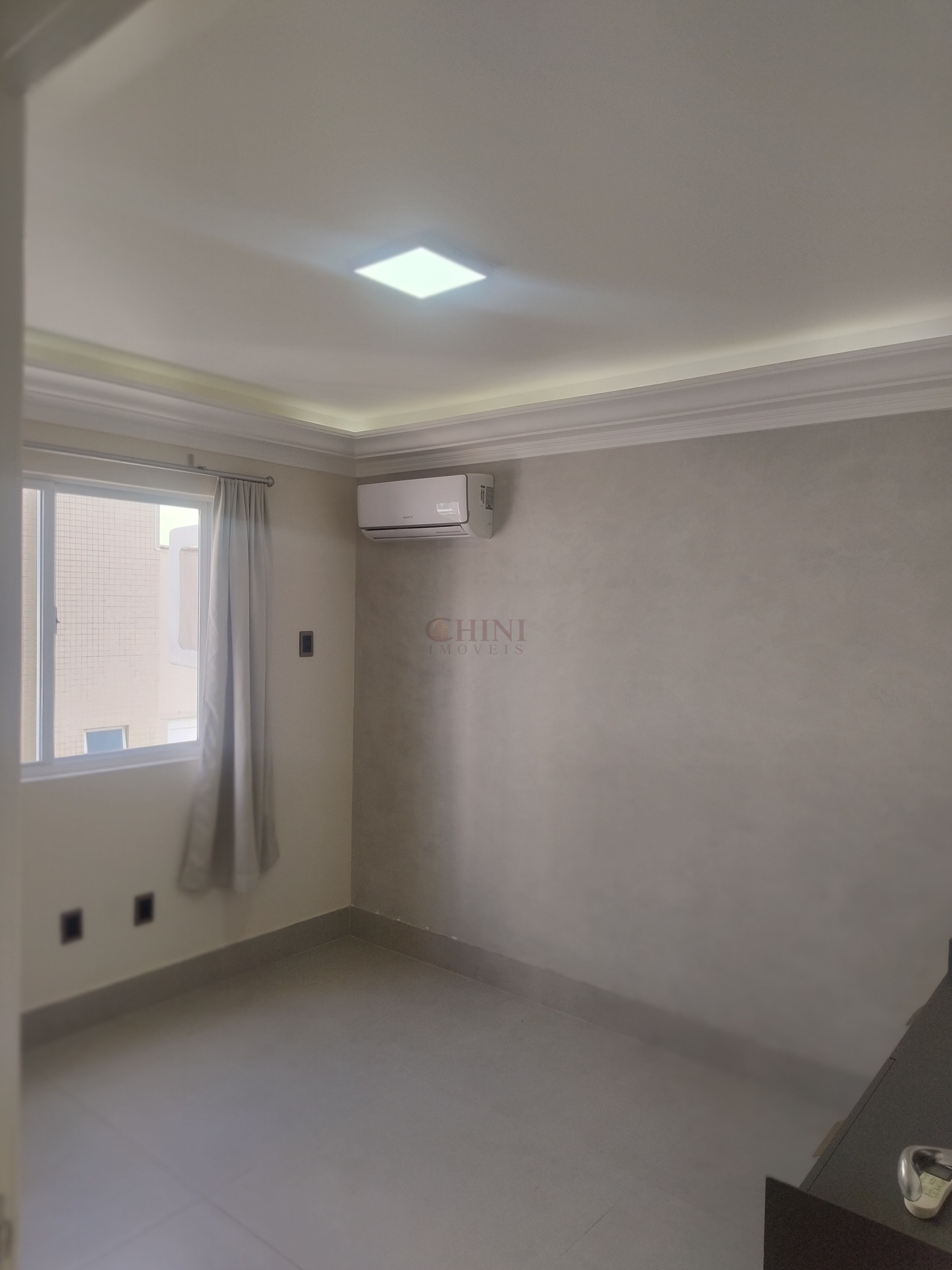 Apartamento 2 quartos para Locação Anual no bairro Centro em Balneário Camboriú