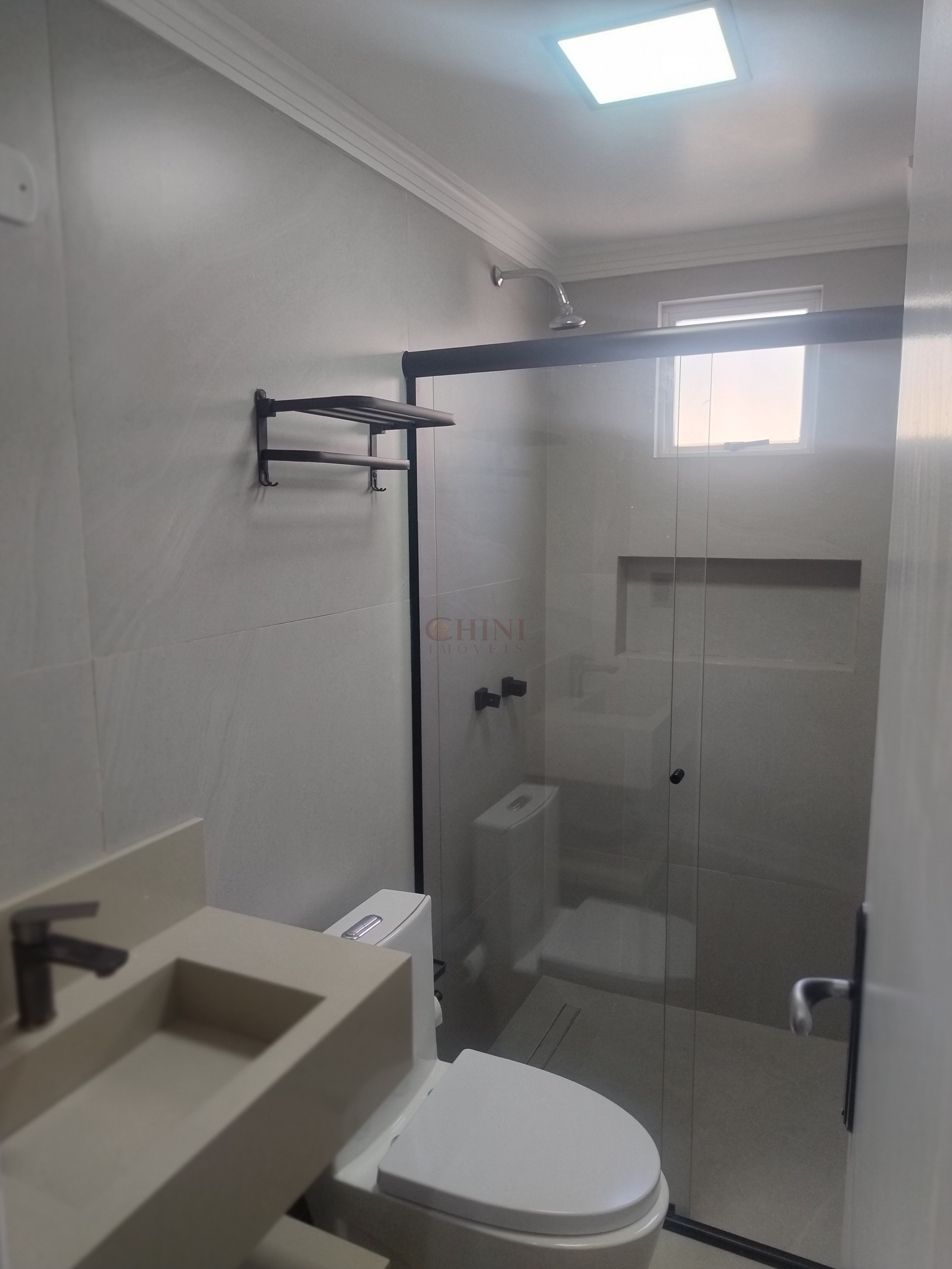 Apartamento 2 quartos para Locação Anual no bairro Centro em Balneário Camboriú