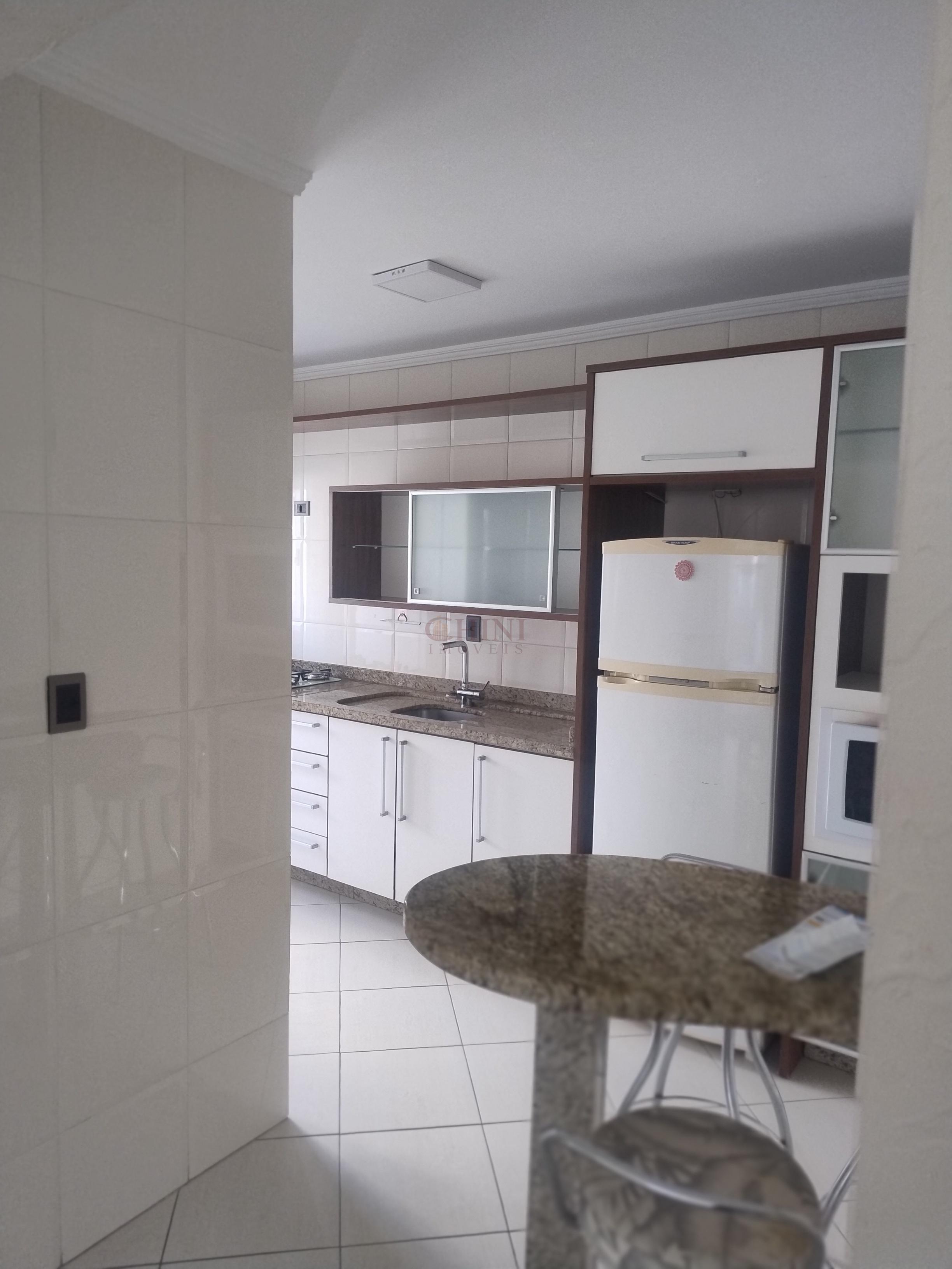 Apartamento 2 quartos para Locação Anual no bairro Centro em Balneário Camboriú