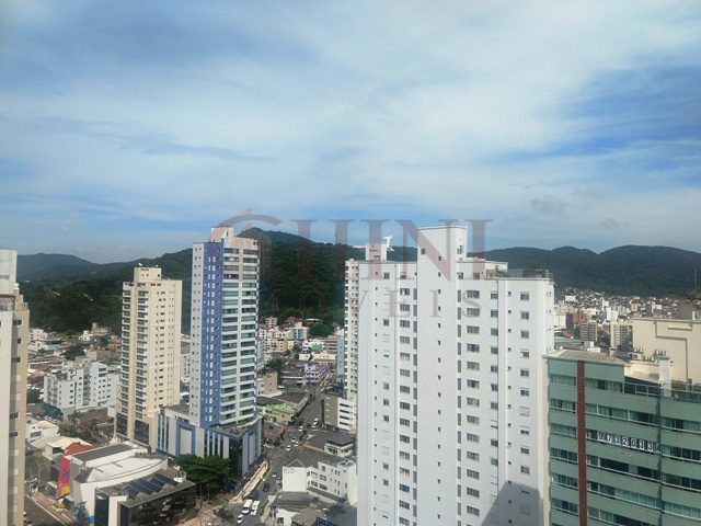 Apartamento 2 Dormitórios Sendo 01 Suíte no ED. COSTA SUL   