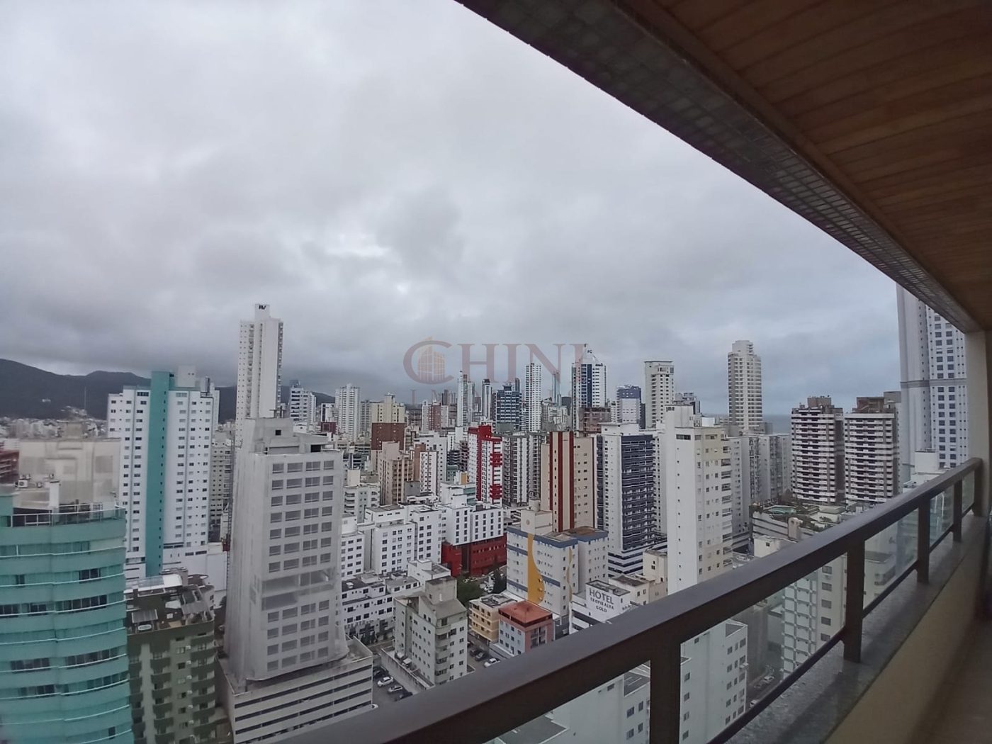 Apartamento 2 quartos para Venda no bairro Centro em Balneário Camboriú
