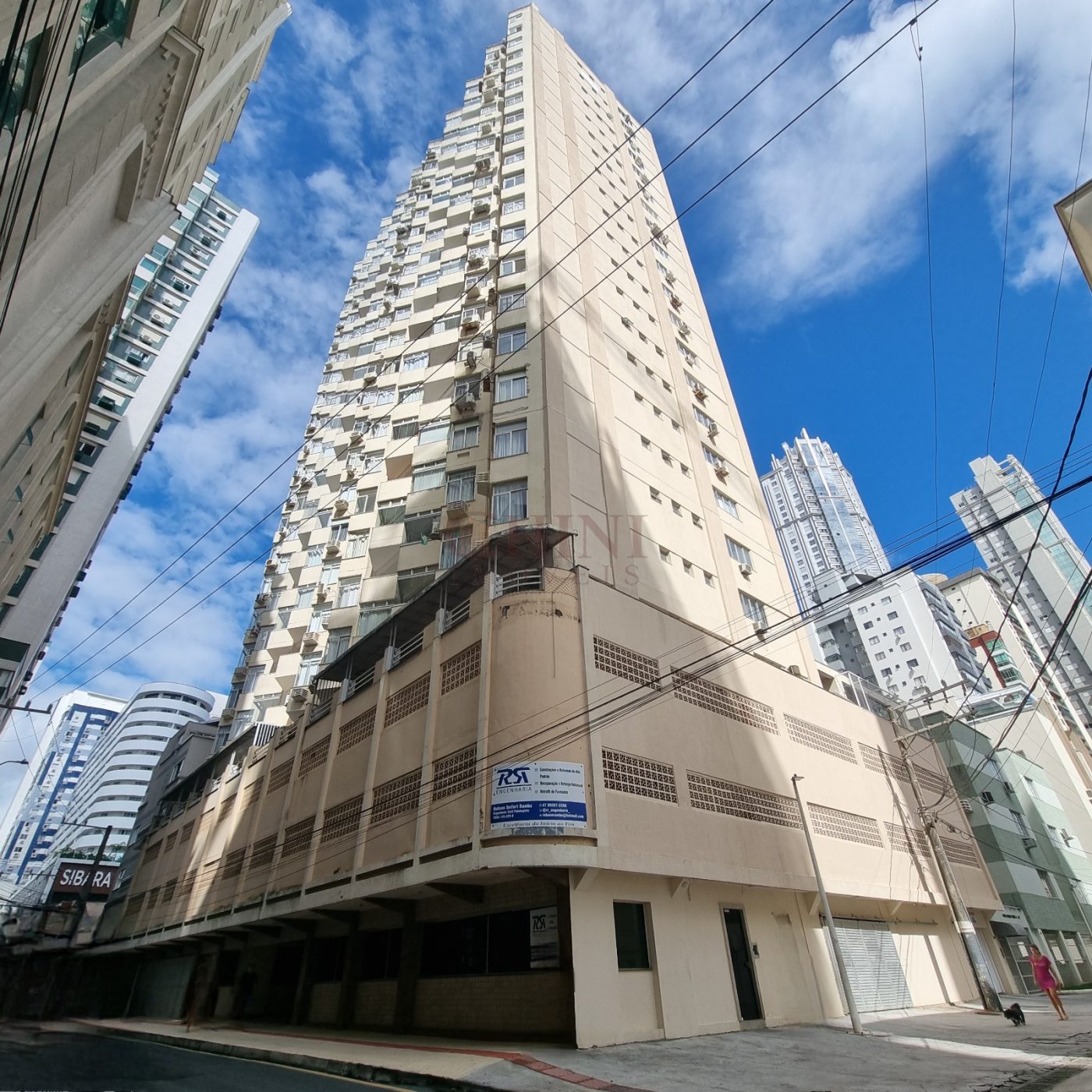 Apartamento 3 quartos para Venda no bairro Centro em Balneário Camboriú