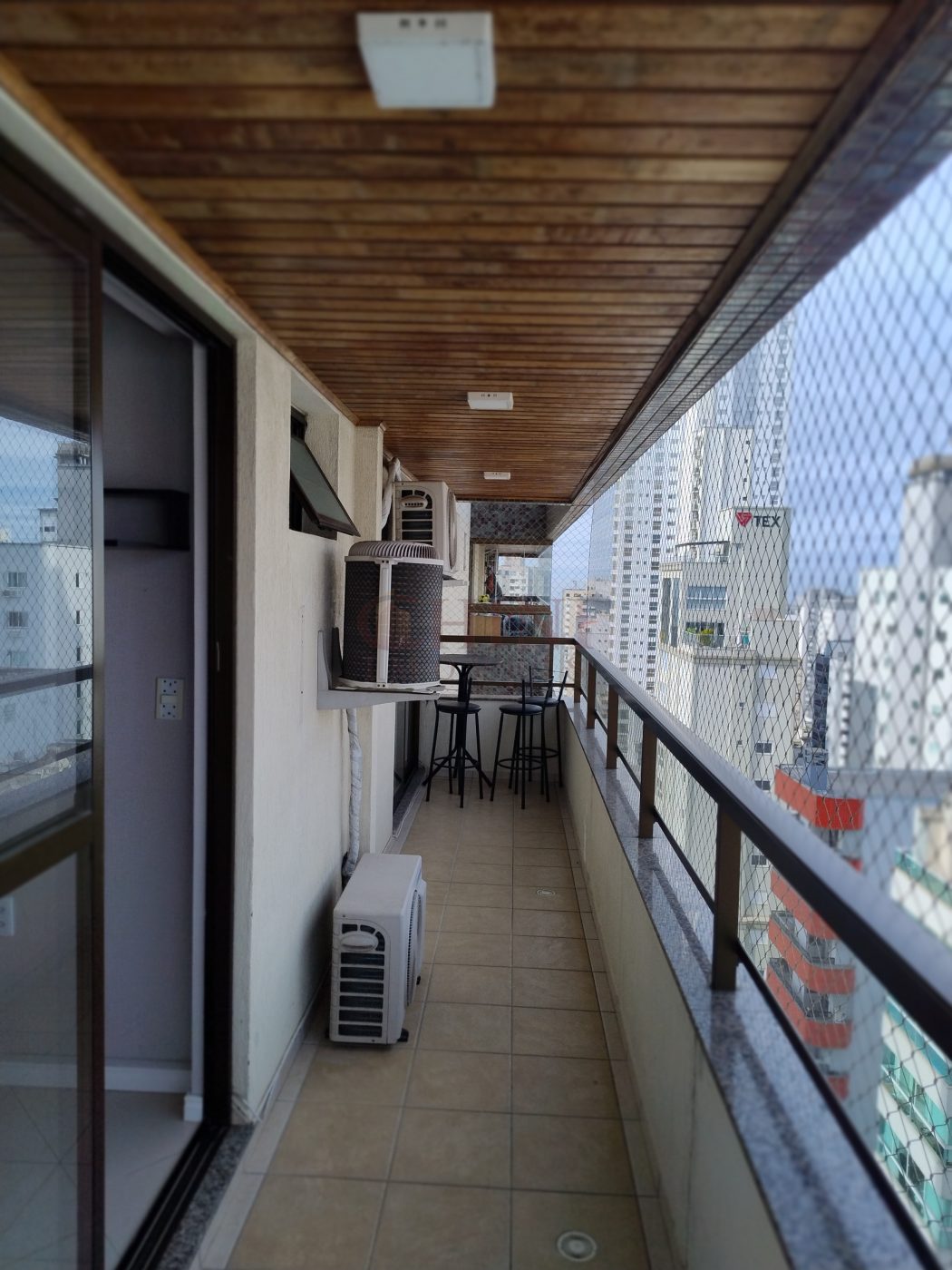 Apartamento 2 quartos para Locação Anual no bairro Centro em Balneário Camboriú
