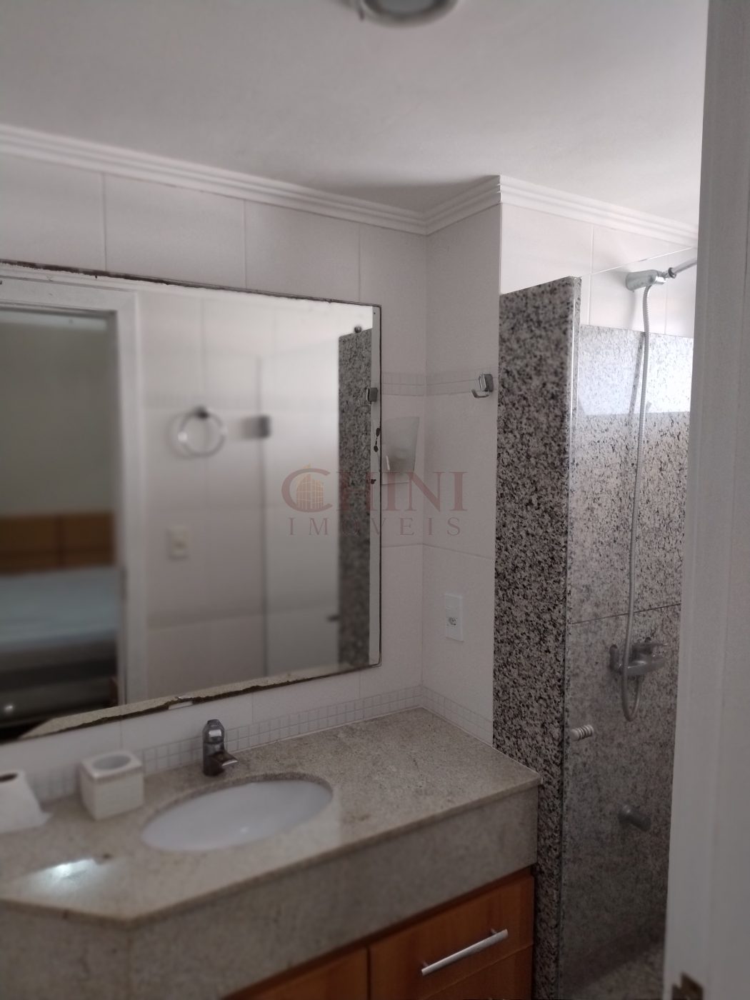 Apartamento 2 quartos para Locação Anual no bairro Centro em Balneário Camboriú